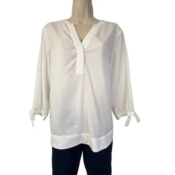 Crown & Ivy White Long Sleeve Pop Over Top Button V Neck Loose Flattering Fit - Picture 1 of 16